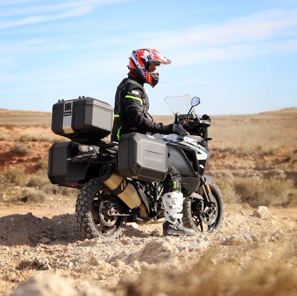 BAÚL TR48 TERRA BLACK EDITION